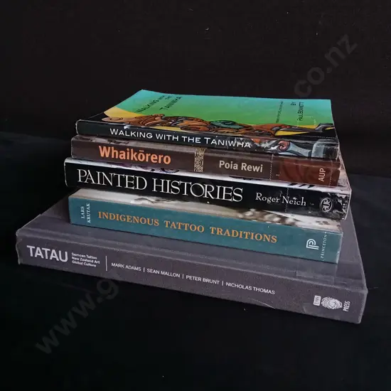 5 BOOKS ON MĀORI CULTURE
