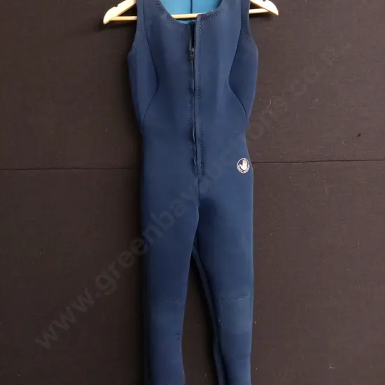 BODY GLOVE SLEEVELESS WET SUIT, SIZE WOMENS L-9