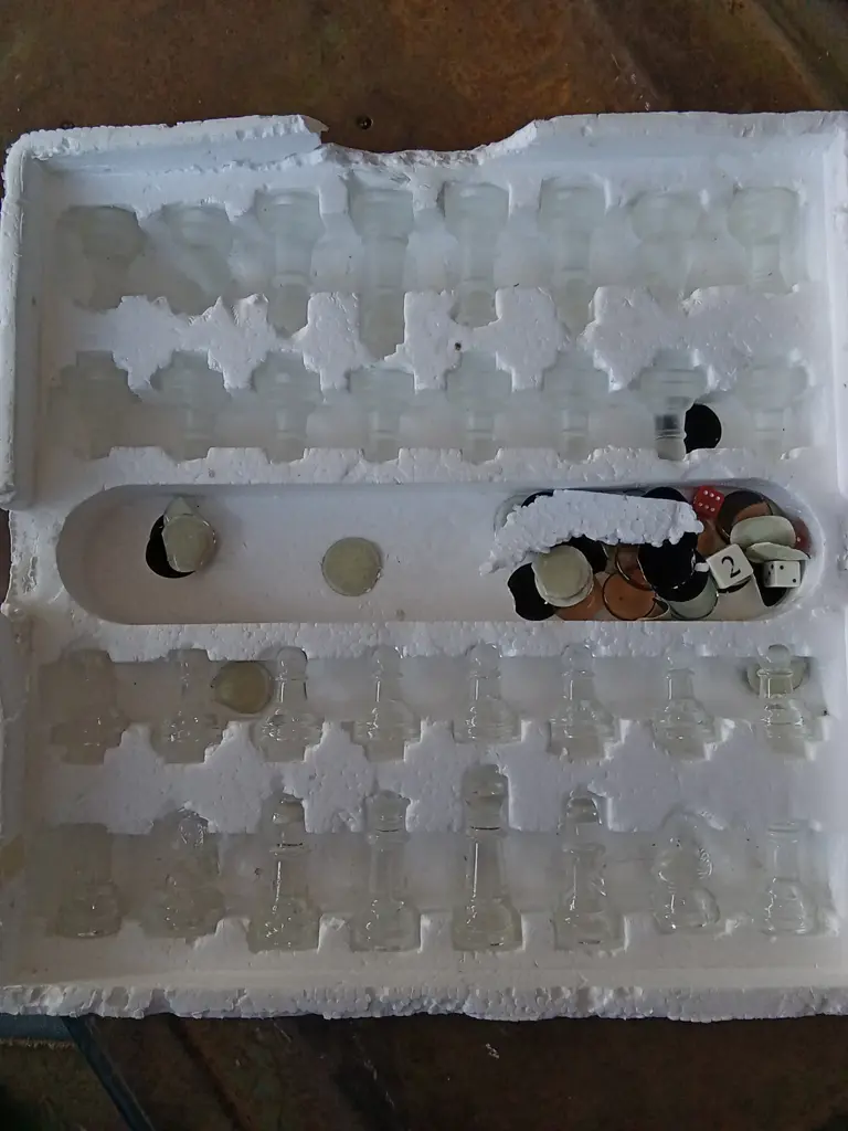 3D PRINTED STAR WARS CHESS SET, INCLUDING ORIGINAL GLASS CHESS PIECES AND BOARD Image 1++