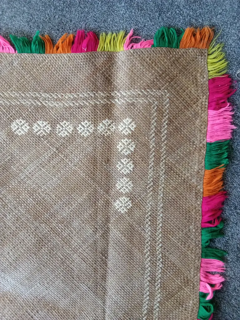 LARGE TRADITIONAL TONGAN HAND WOVEN CEREMONIAL FALA (FLOOR MAT) WITH DECORATIVE FRINGE LIKELY MADE FROM PANDANUS LEAVES Image 1++
