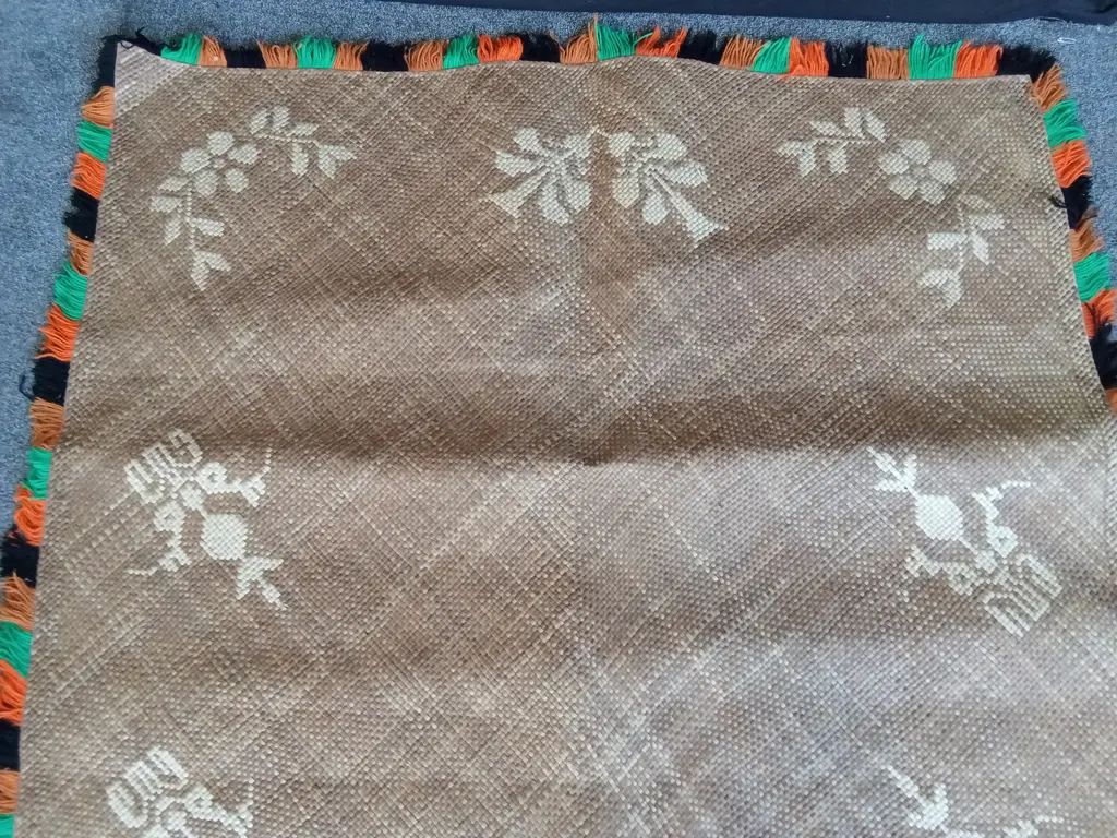 LARGE TRADITIONAL TONGAN HAND WOVEN CEREMONIAL FALA (FLOOR MAT) WITH DECORATIVE FRINGE LIKELY MADE FROM PANDANUS LEAVES Image 1++