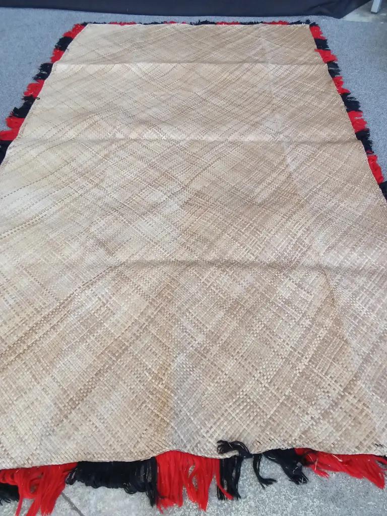 LARGE TRADITIONAL TONGAN HAND WOVEN CEREMONIAL FALA (FLOOR MAT) WITH DECORATIVE FRINGE LIKELY MADE FROM PANDANUS LEAVES Image 1++