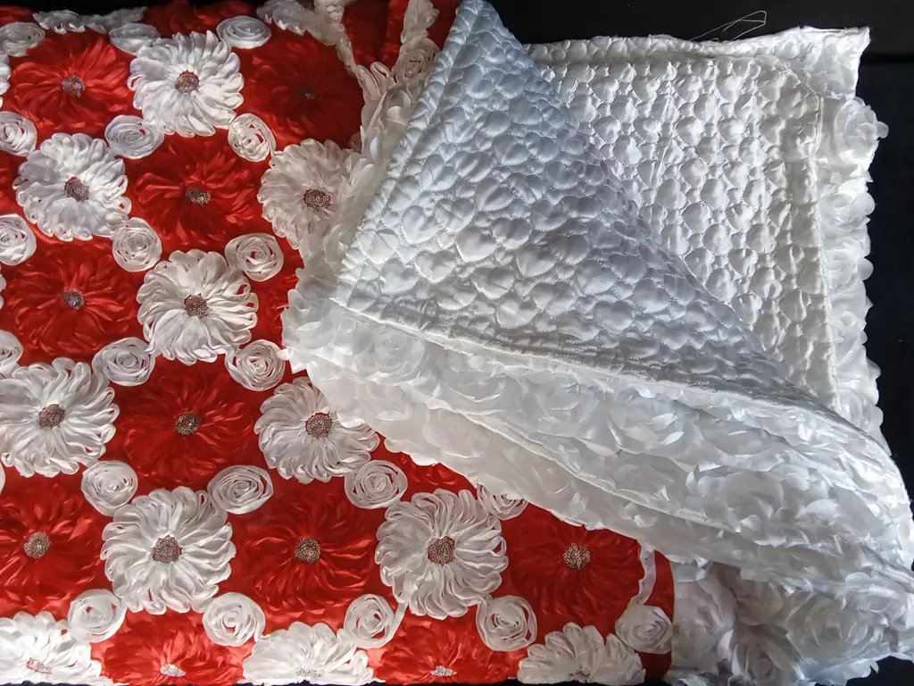 TONGAN COFFIN INTERIOR LINING FABRIC RED AND WHITE FLOWER PATTERN, 260CM X 180CM Image 1++