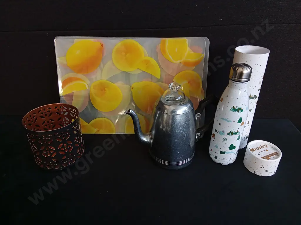 MIX OF KITCHEN ITEMS Image 1++