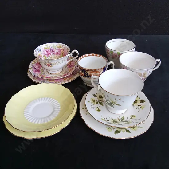 COLLECTION OF TEA CUPS PLATES AND SAUCERS INCLUDING ROYAL ALBERT, ROYAL VALE, ROSLYN CHINA, ROYAL GRAFTON AND QUEEN ANNE