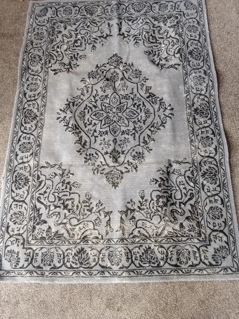 BLUE FLOOR RUG L 2.33M D 1.6M Image 1++