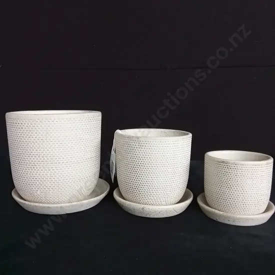 3 SAND PLANT POTS ON BASES