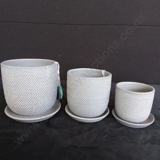 3 GREY PLANT POTS TALLEST H16.5CM