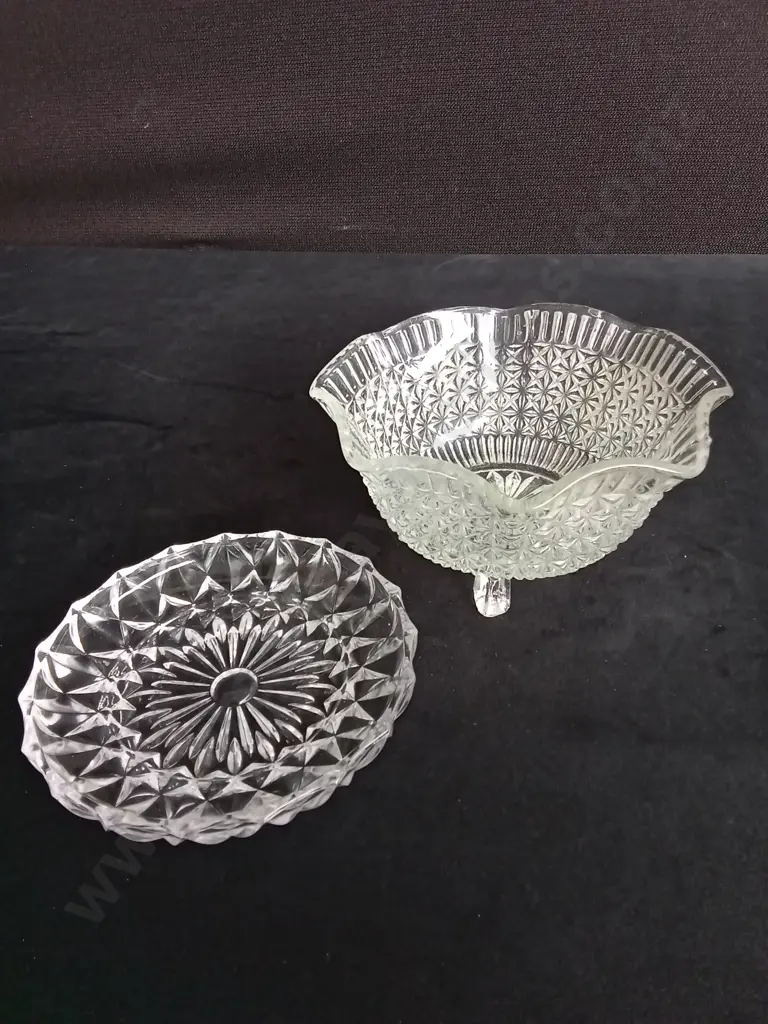 2 CRYSTAL GLASS DISHES TALLEST H8.5CM Image 1++