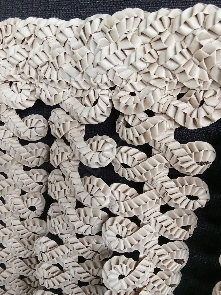 TRADITIONAL TONGAN KIEKIE WOVEN CEREMONIAL WAIST GARMENT Image 1++