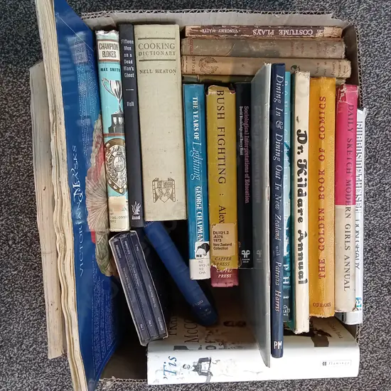 BOX OF ASSORTED BOOKS