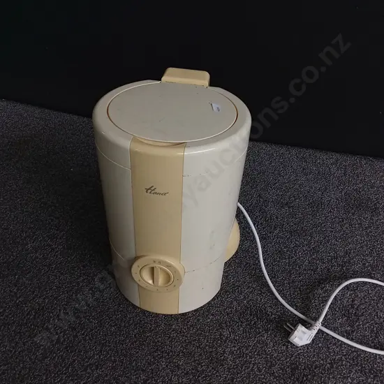 HANIL W-100T PORTABLE MINI SPIN EXTRACTOR WITH TYPE C PPWER PLUG