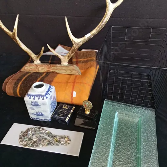 MIX OF HOME DECOR