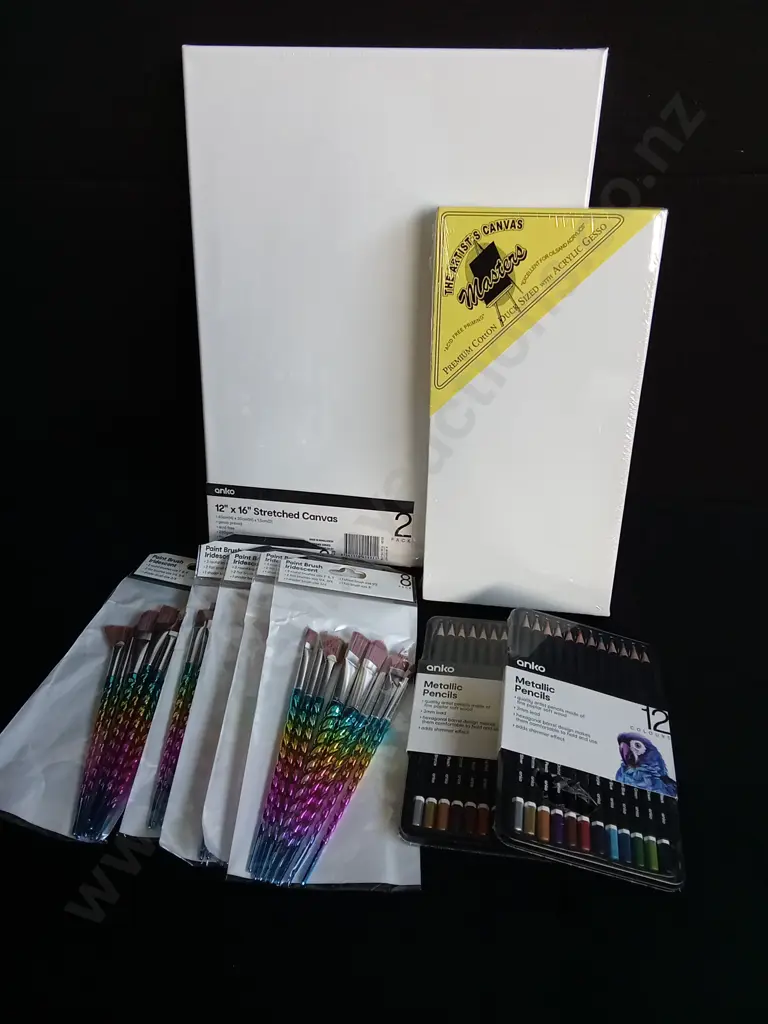 9 PIECES BRAND NEW ART SUPPLIES Image 1++