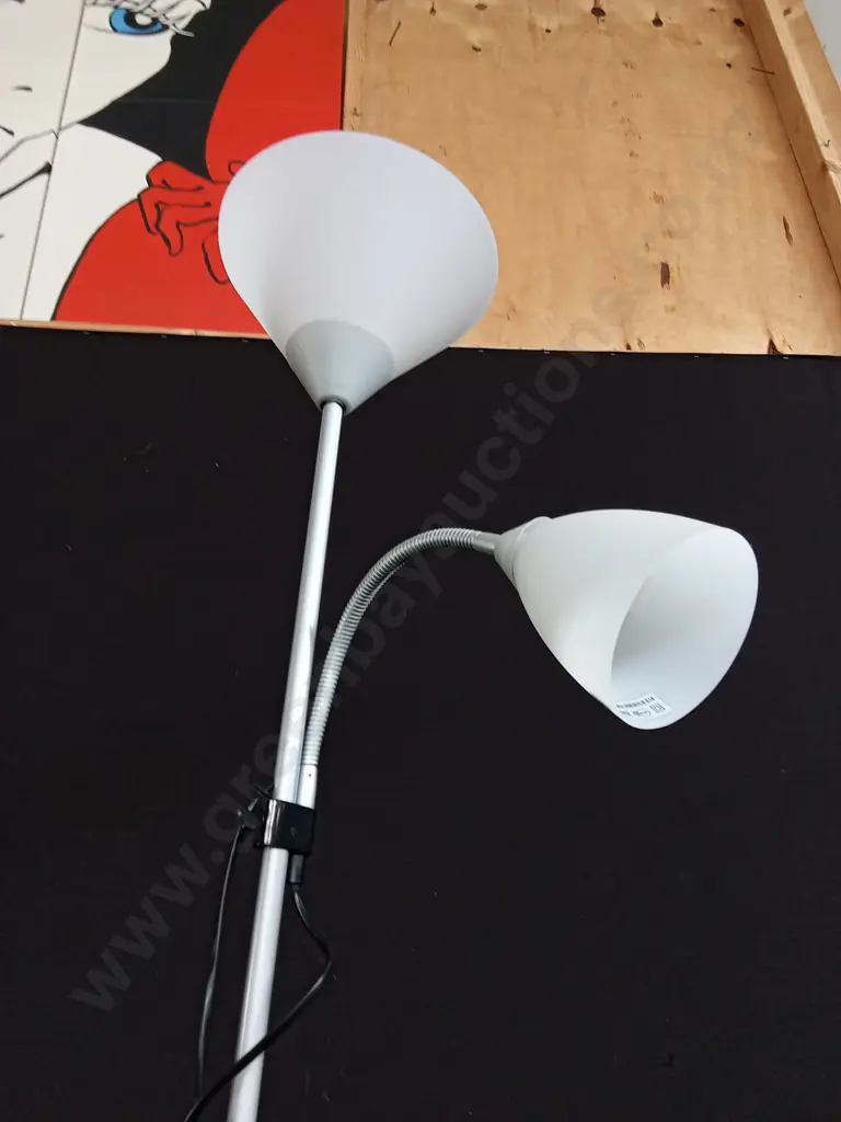 FLOOR LAMP H1.8M UNTESTED Image 1++