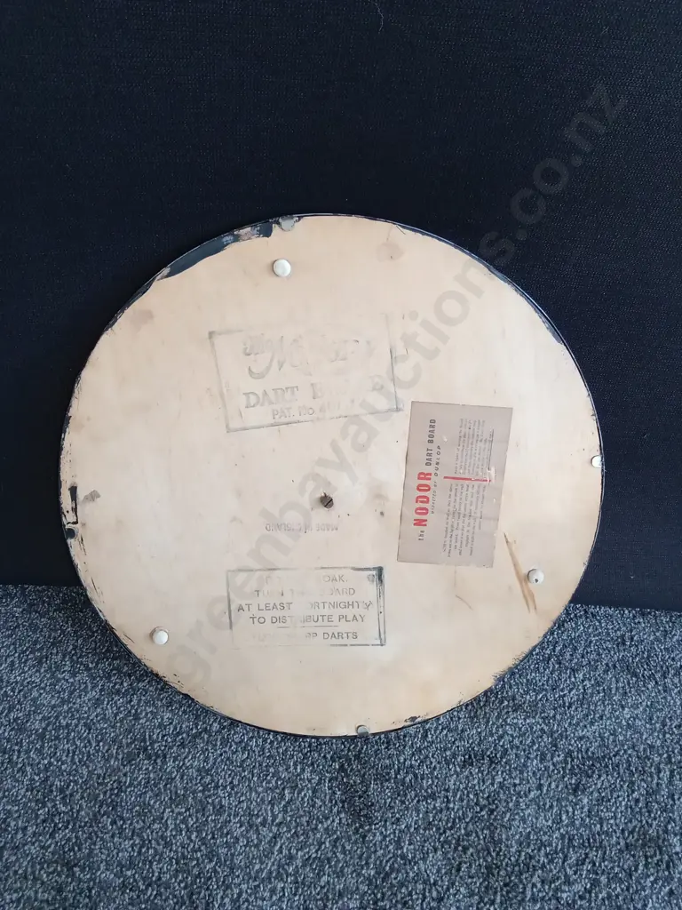 VINTAGE DART BOARD Image 1++