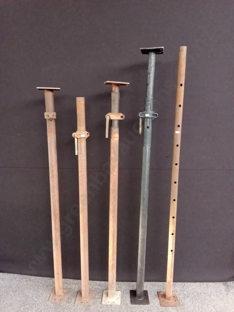 5 ACROW PROPS, 3 COMPLETE. TALLEST 1.95M HIGH Image 1++