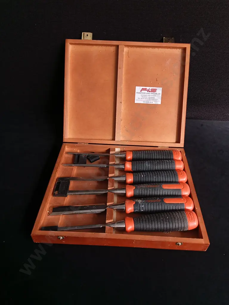 BAHCO ERGO SPLITPROOF WOODWORKING CHISEL SET Image 1++