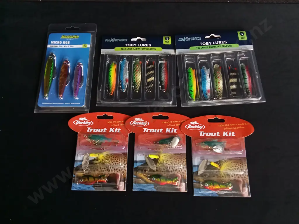 6 BRAND NEW FISHING ITEMS Image 1++