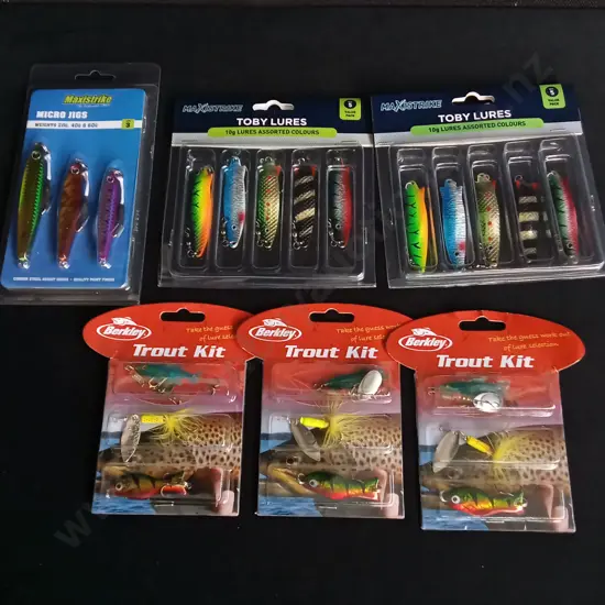 6 BRAND NEW FISHING ITEMS