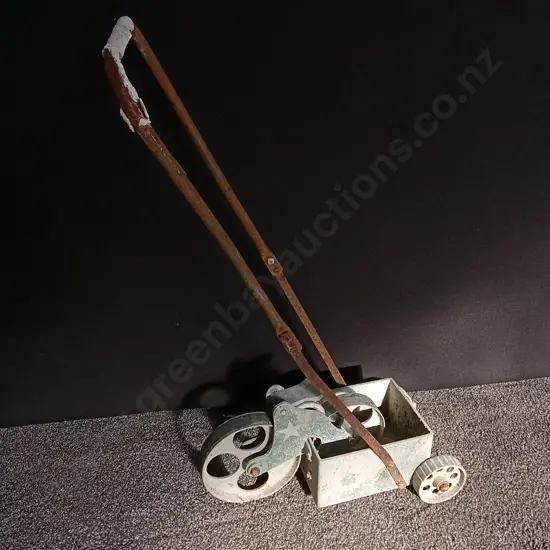 VINTAGE ATHLETIC FIELD DRY LINE MAKER, H 81 CM