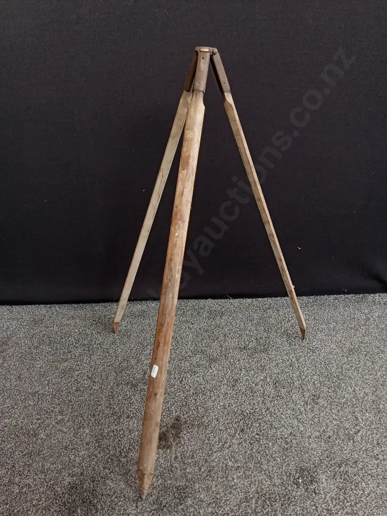 VINTAGE WOODEN SURVEYORS TRIPOD Image 1++