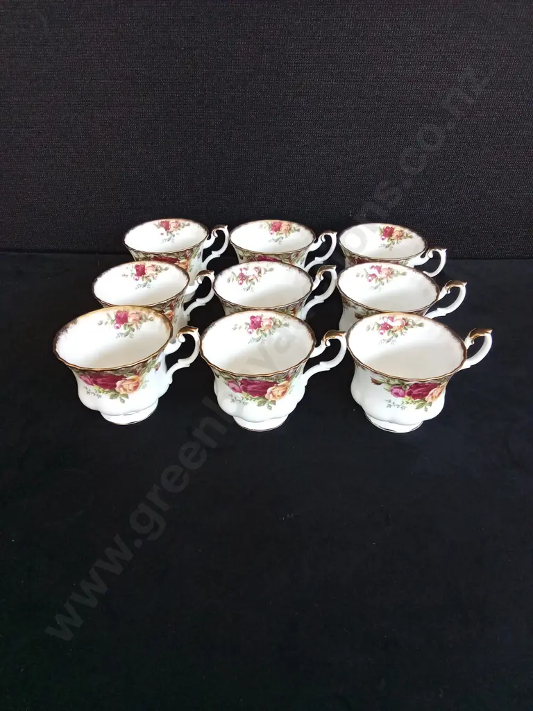 ROYAL ALBERT OLD COUNTRY ROSES BONE CHINA TEA SET (NOTE 2 DAMAGED PIECES) Image 1++
