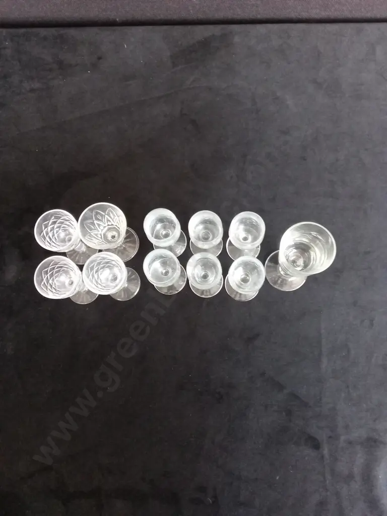 ASSORTED CRYSTAL LIQUEUR GLASSES X 15 Image 1++