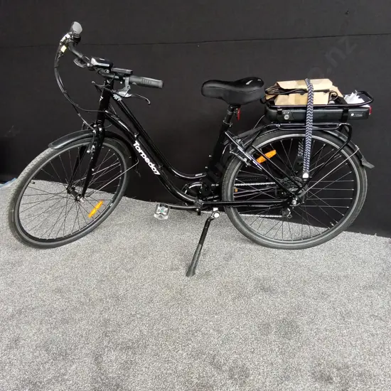 TORPEDO 7 UNISEX SATURN ST E-BIKE - TESTED & WORKING WITH CHARGER, BATTERY BOX KEY, CYCLE LOCK AND LED HEADLIGHT