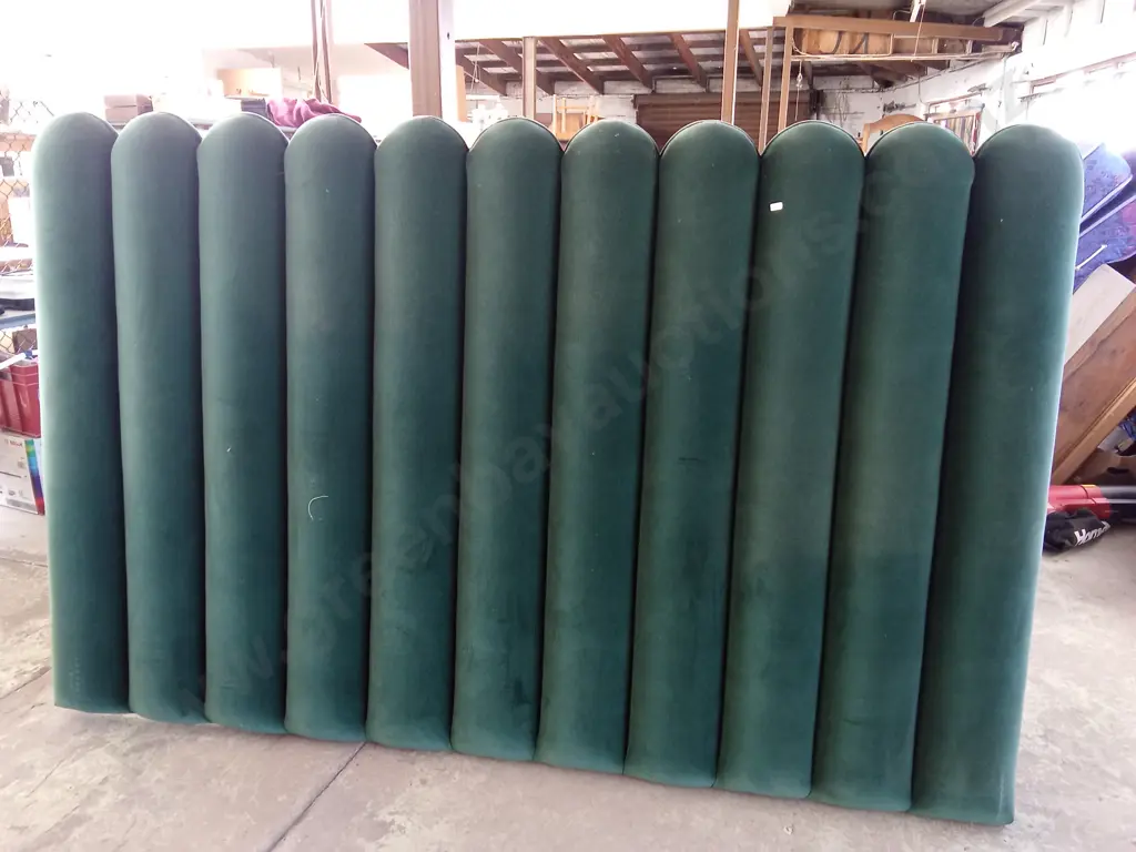 BED HEAD / HEADBOARD - VELVET GREEN APPROX 2.2M WIDE X 1.4M HIGH Image 1++