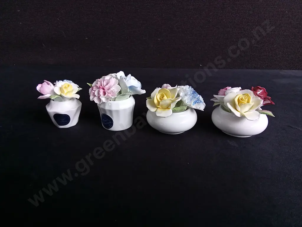4 VINTAGE ROYAL DOULTON BONE CHINA FLOWER ORNAMENTS, TALLEST H 6 CM Image 1++