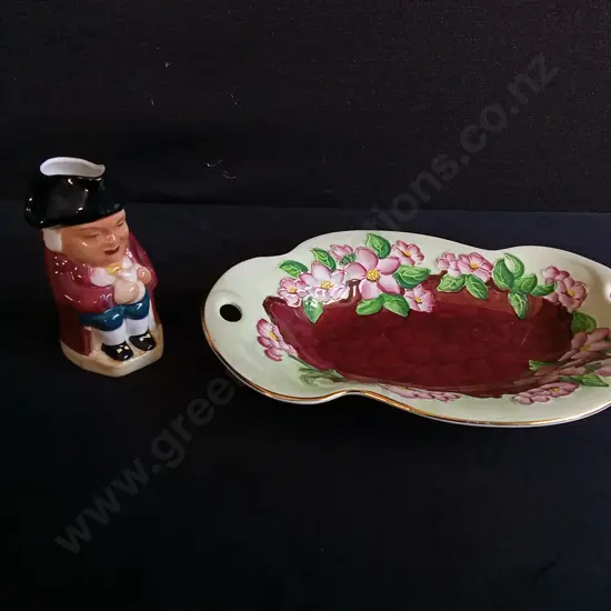 VINTAGE MALING LUSTREWARE DISH AND CERAMIC TOBY JUG, WIDEST W 29 CM