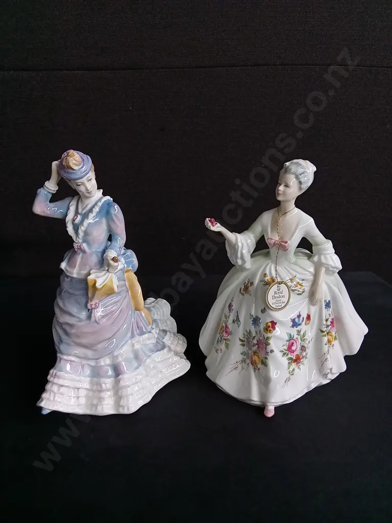 PAIR OF VINTAGE ROYAL DOULTON PORCELAIN FIGURES, "JANICE" 1993, AND "DIANA" 1985, TALLEST H 21.5 CM Image 1++