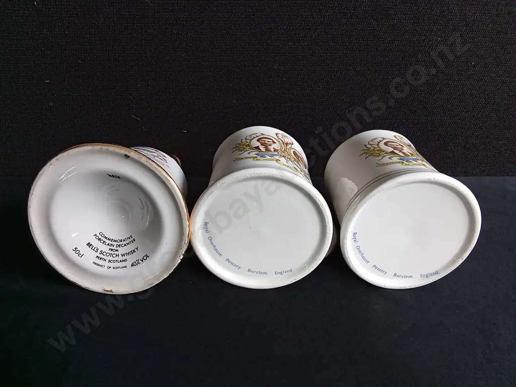 3 PIECES VINTAGE BRITISH FAMILY MEMORABILIA, INCLUDING 1982 BELL'S SCOTCH WHISKY DECANTERS, FULL Image 1++
