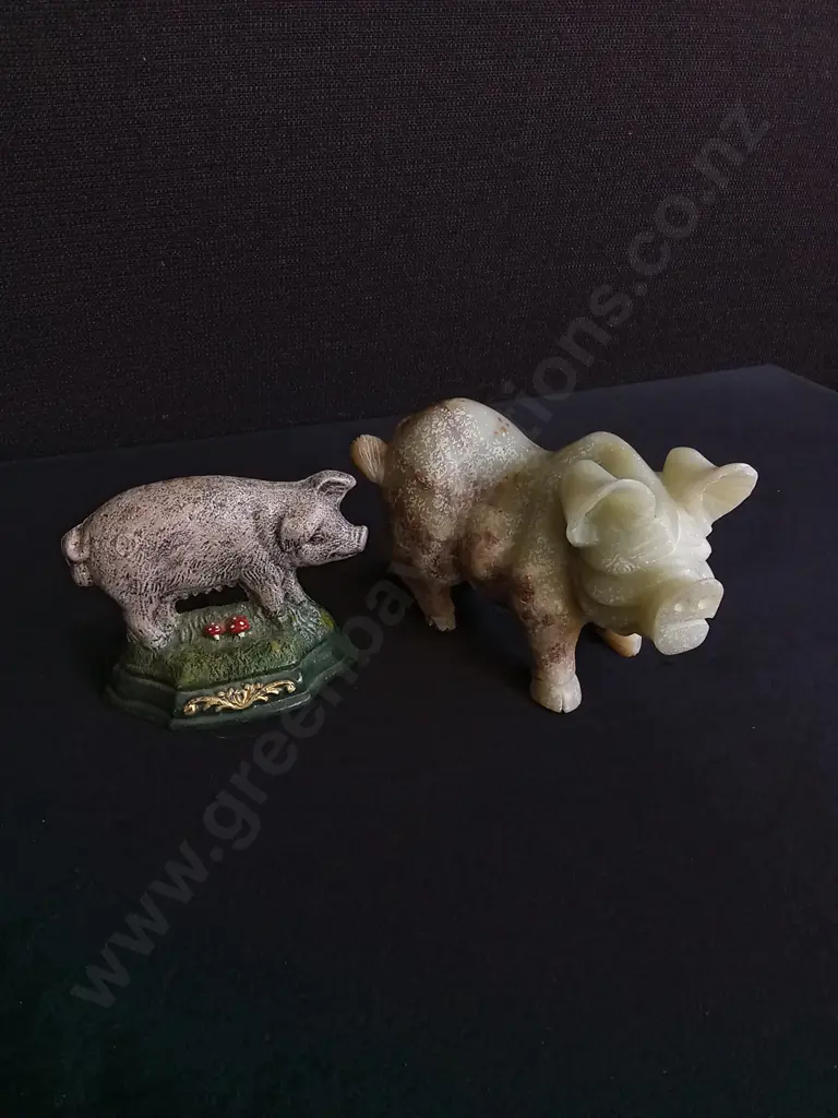 2 PIECES DECORATIVE PIG FIGURINES, CELADON JADE SCULPTURE, AND VINTAGE CAST IRON DOORSTOP, WIDEST W 14.5 CM Image 1++