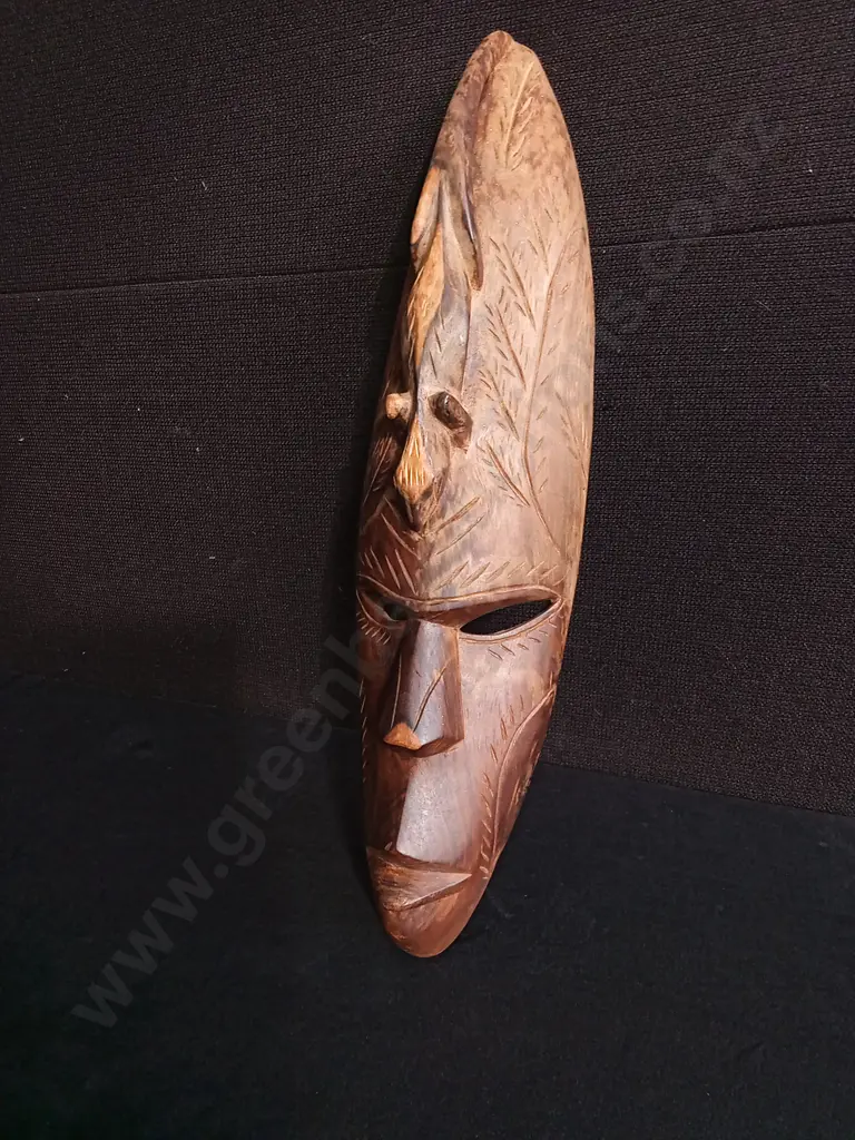 VINTAGE WOODEN HAND CARVED MASK FROM FIJI, H 43 CM APPROX Image 1++