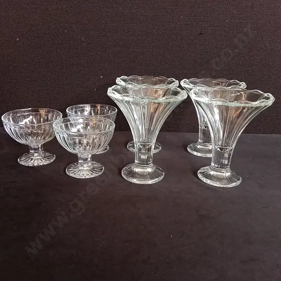 SET OF 4 SUNDAE GLASS DISHES AND SET OF 3 DESSERT BOWLS, TALLEST H 14.5 CM