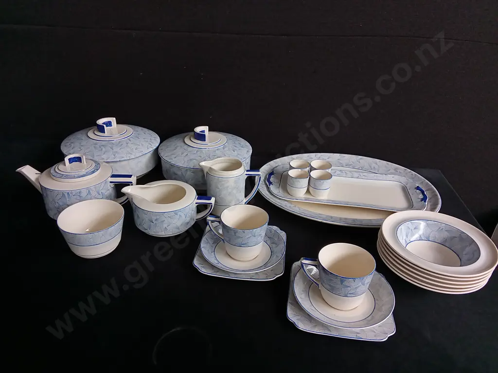24 PIECE ROYAL DOULTON "ENVOY" ART DECO SET Image 1++