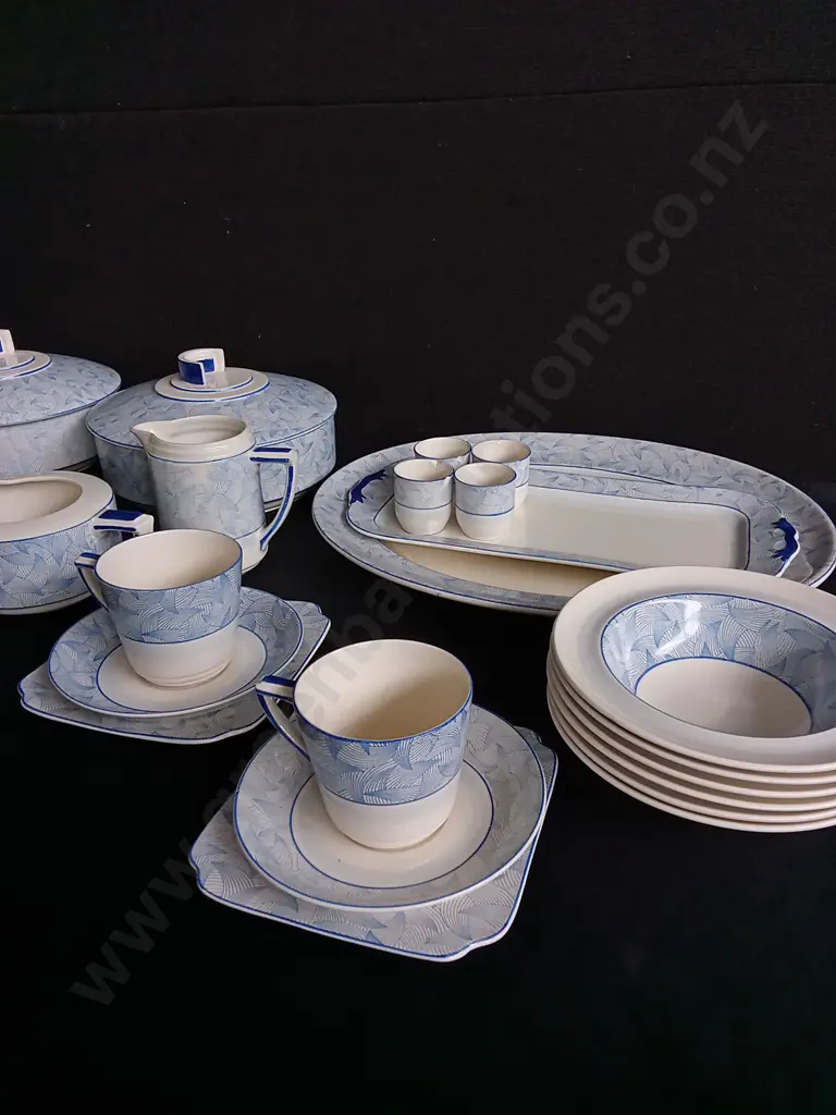 24 PIECE ROYAL DOULTON "ENVOY" ART DECO SET Image 1++
