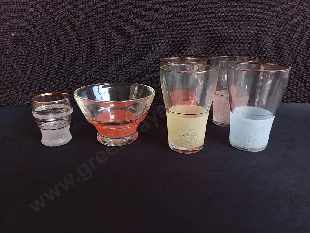 6 PIECES VINTAGE MID CENTURY MODERN SUGAR FROSTED GLASSES, TALLEST H 10 CM Image 1++