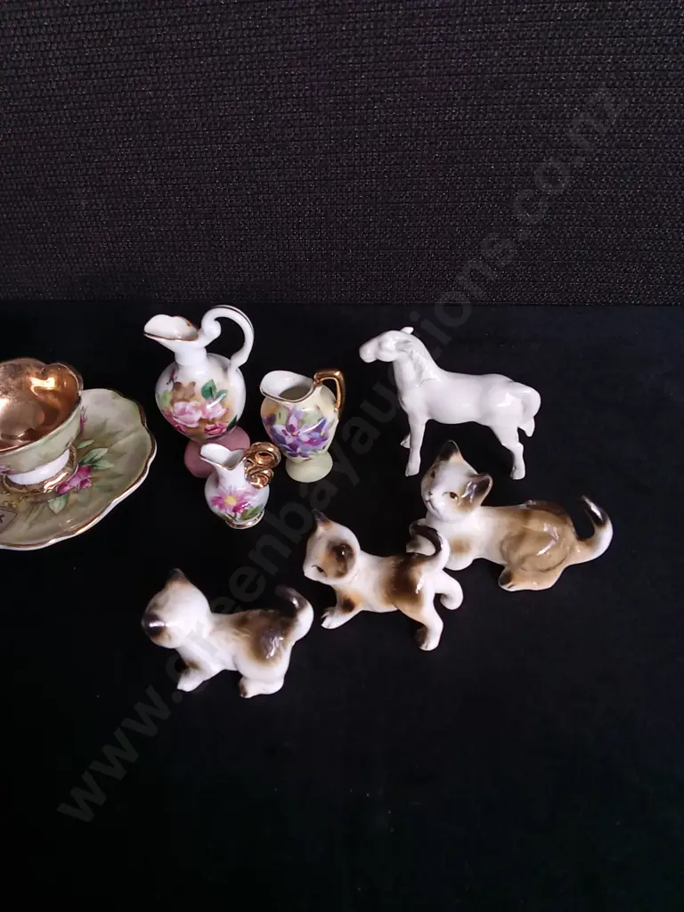 COLLECTION OF VINTAGE PORCELAIN TRINKETS AND ORNAMENTS, TALLEST H 12 CM Image 1++