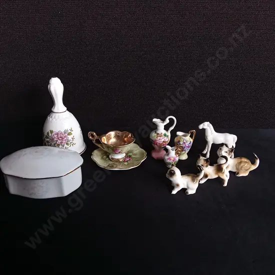 COLLECTION OF VINTAGE PORCELAIN TRINKETS AND ORNAMENTS, TALLEST H 12 CM