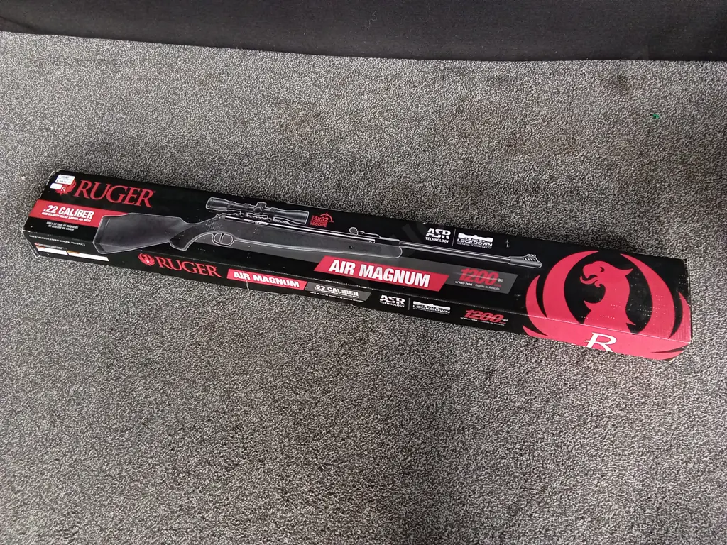 RUGER AIR MAGNUM AIR RIFLE WITH A 4X32 SCOPE, BRAND NEW Image 1++