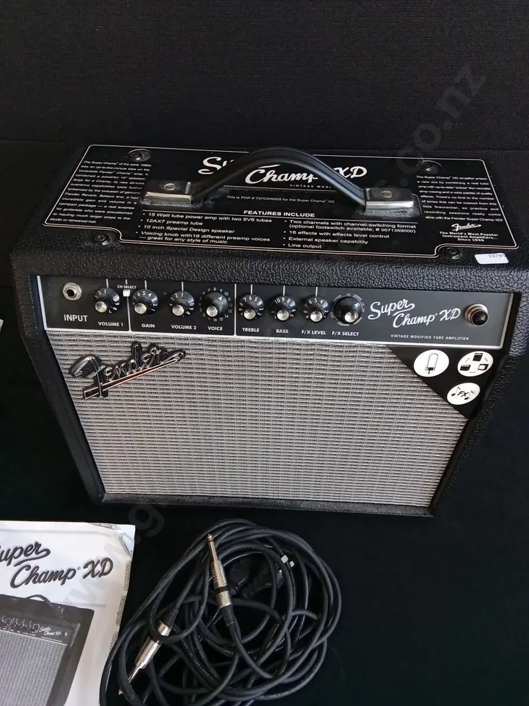FENDER SUPER CHAMP XD 15-WATT 1X10" HYBRID TUBE GUITAR COMBO AMP Image 1++