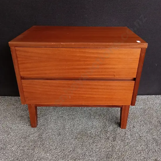 MID-CENTURY MODERN BEDSIDE TABLE WITH 2 DRAWERS, L 60CM X W 41CM X H 53CM