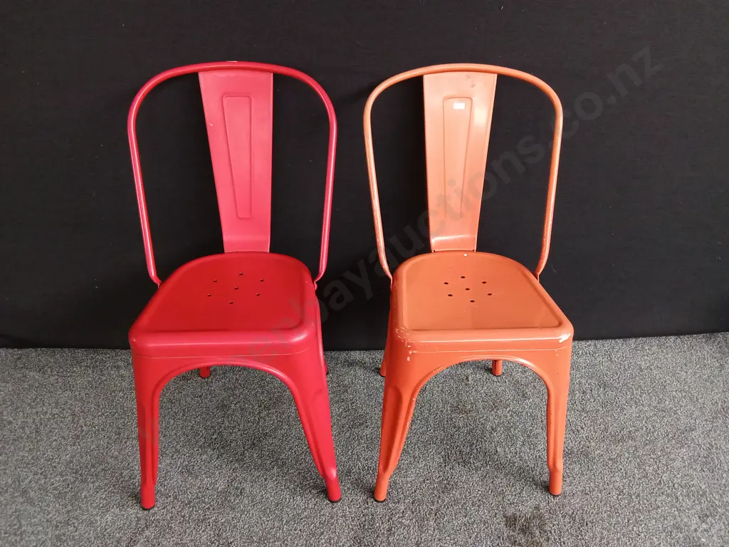 PAIR OF METAL INDUSTRIAL STYLE CHAIRS, HEIGHT 85CM Image 1++