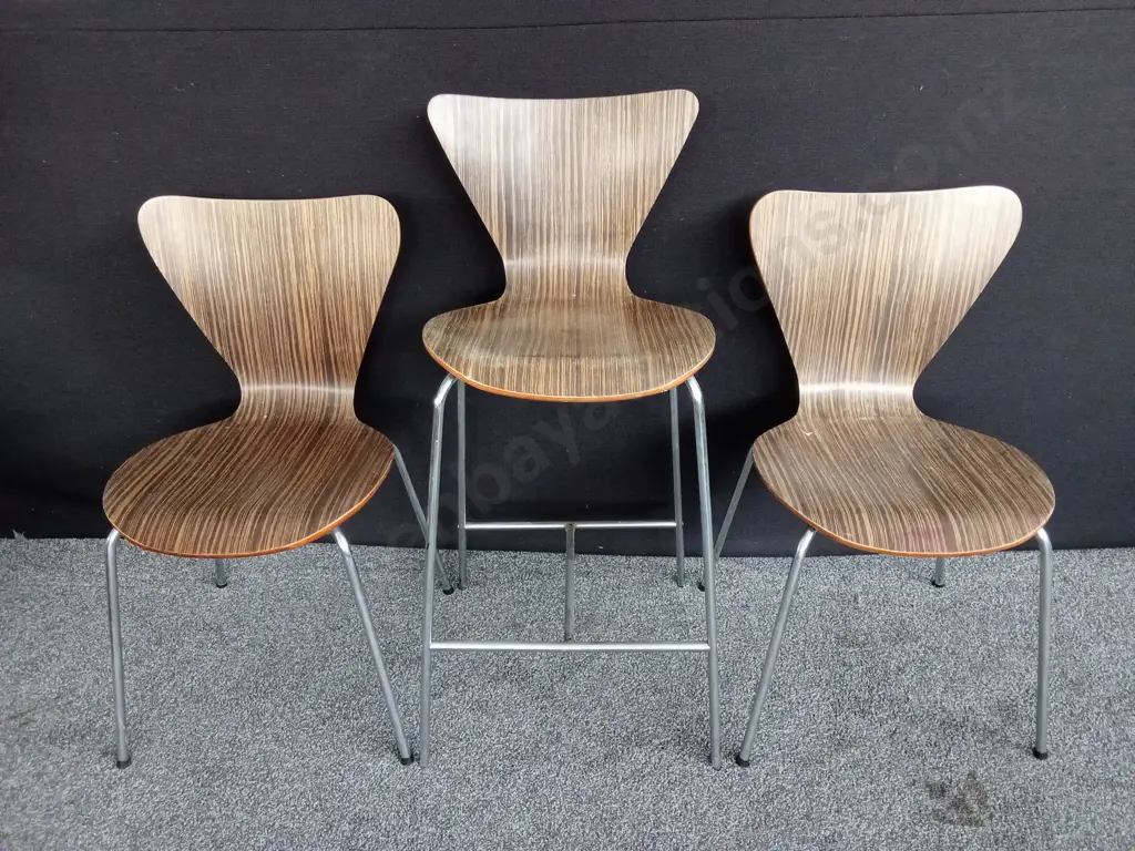 PAIR OF DINING CHAIRS WITH BARSTOOL, HEIGHT OF BARSTOOL 97CM Image 1++