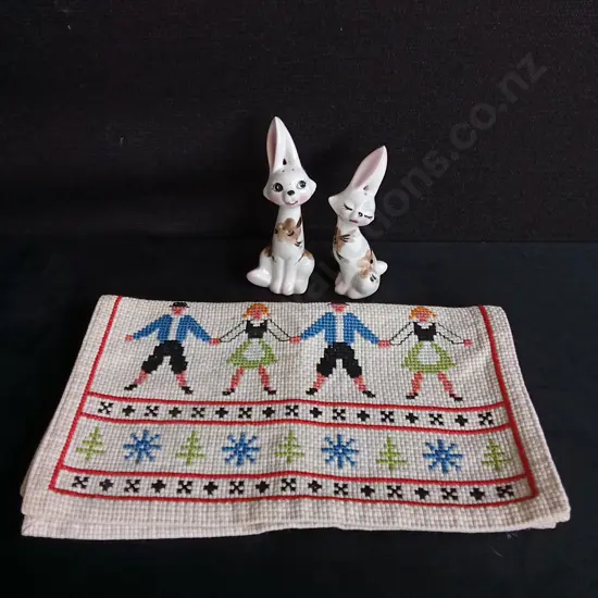 CROSS STITCHED EMBROIDERED TEA TOWEL, AND VINTAGE JAPANESE SALT AND PEPPER SHAKERS, H 13.5 CM