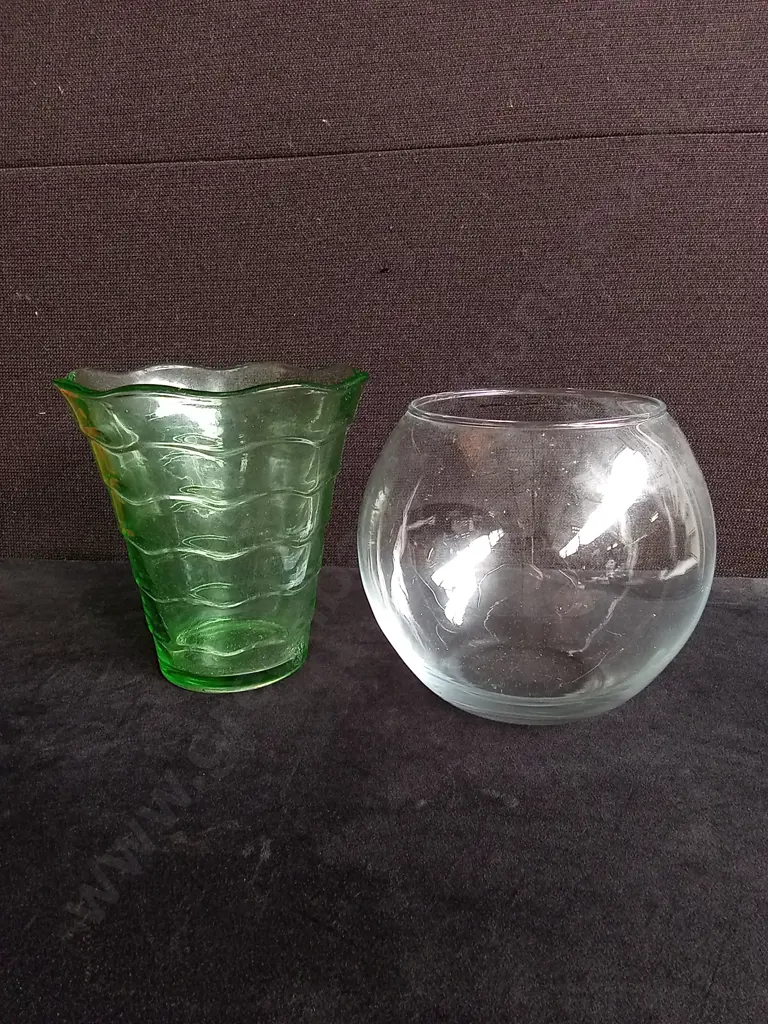 PAIR OF VINTAGE VASES, TALLEST H 18 CM Image 1++