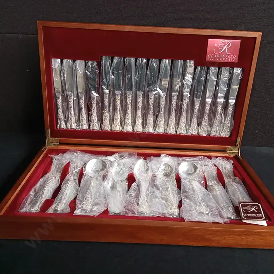 VINTAGE MYTTON RODD NZ SILVER PLATED CUTLERY CANTEEN SET, UNUSED IN ORIGINAL BOX